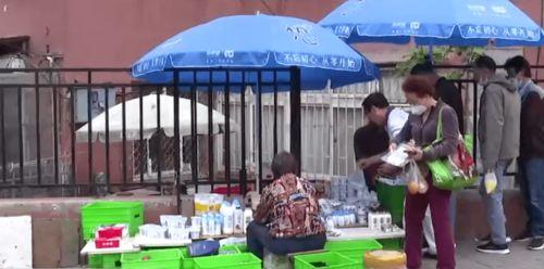 打鱼晒网像不像吃瓜的你,生活百态的生动写照